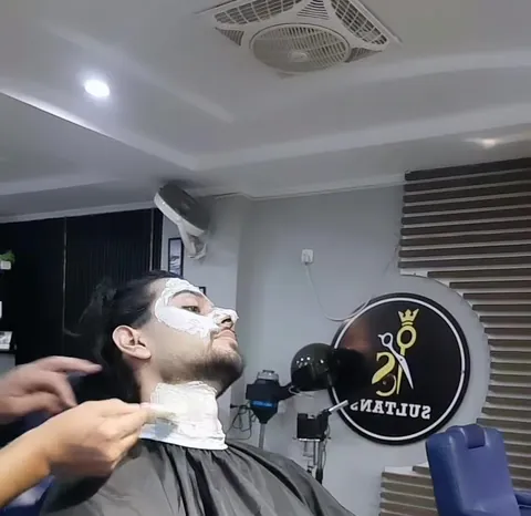 Neck polish being applied